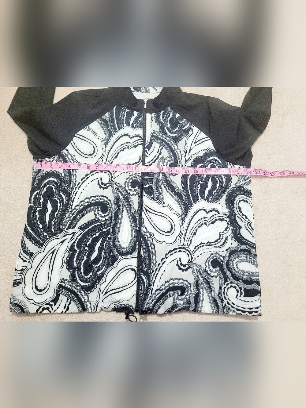 Plus Chico’s Zenergy UPF 50+ Paisley Zip Jacket Black White Size 18/18 NWT - Picture 11 of 16